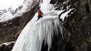 Cascada de Gheață Avionul, Valea lui Stan