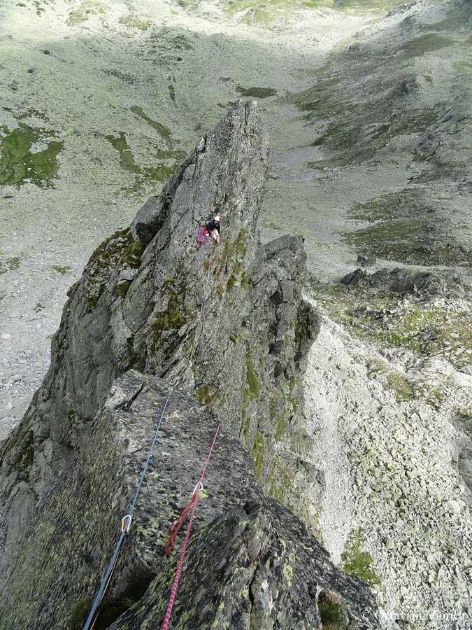 Regrupare. Sursă foto: retezatclimbing.ro