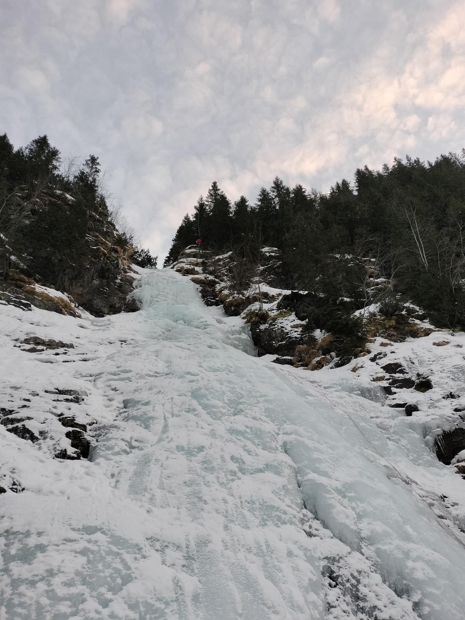 Cascada Scurtele
