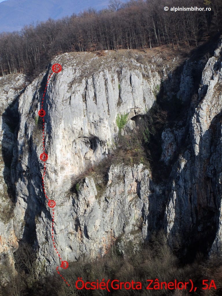 Sursă: alpinismbihor.ro Sursă: alpinismbihor.ro