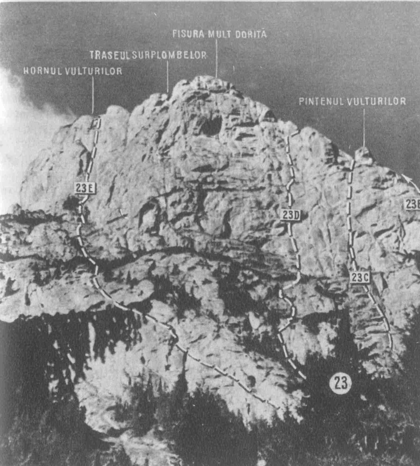 Sursa foto: Bucegii turism alpinism 1961 Sursa foto: Bucegii turism alpinism 1961