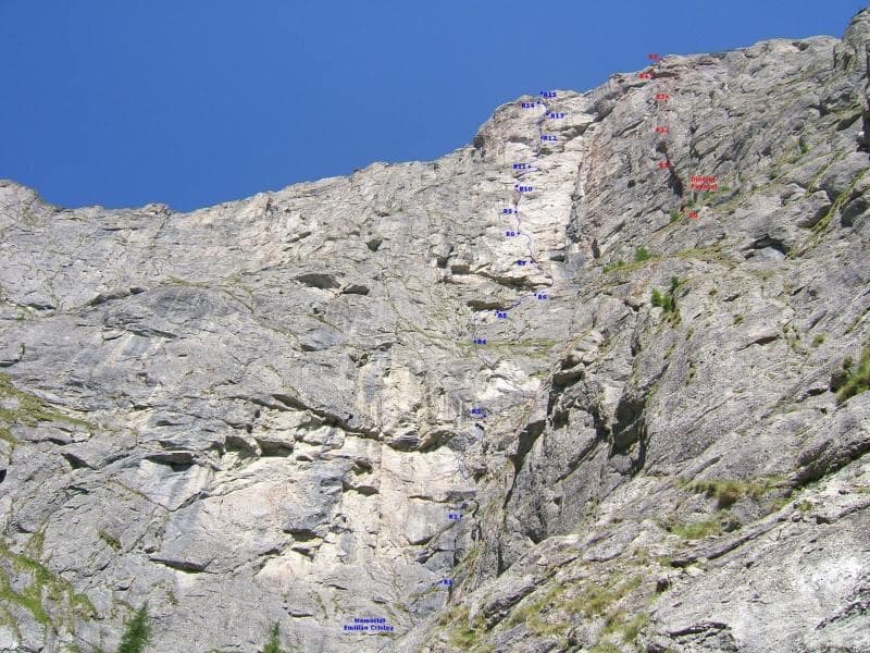 Sursă: alpinismexplorare.ro Sursă: alpinismexplorare.ro