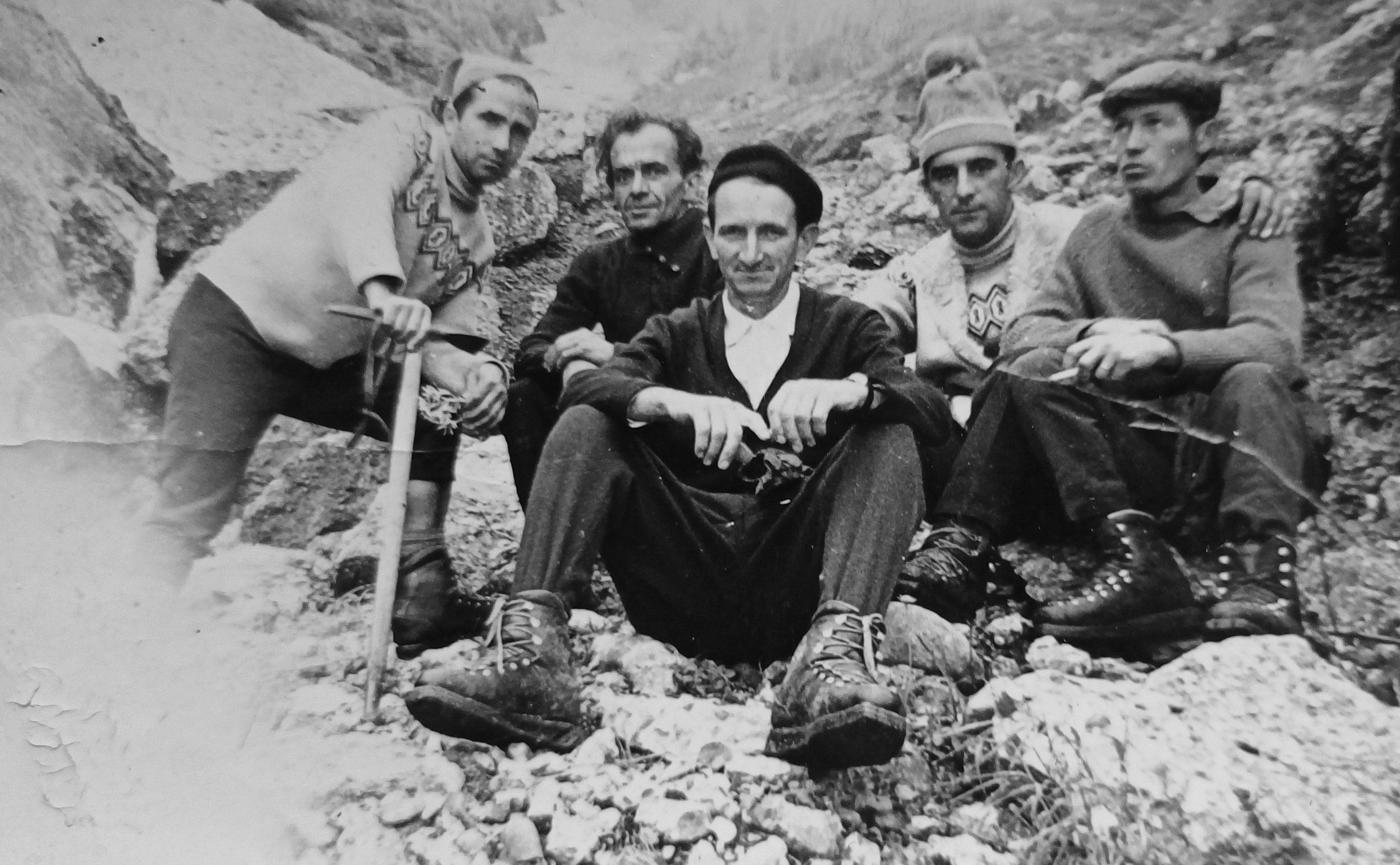 Nelu Pușcaș, Ghe. Jitaru, Gică Treabă, Nelu Bratu, Radu Cața (1970))