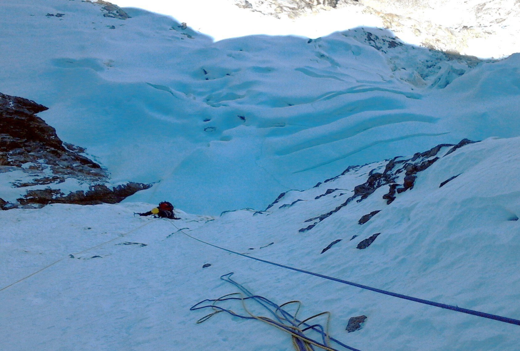 Fața sud-vestică Churup (5.493m alt., D+), Cordillera Blanca. Peru
