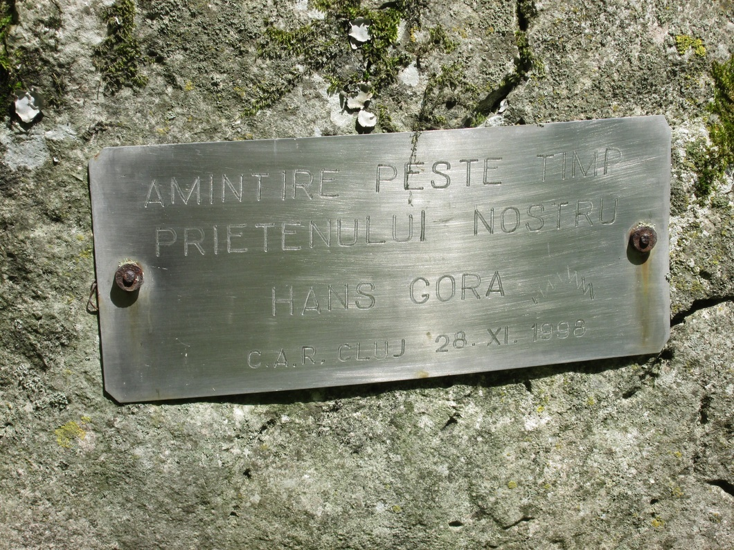 Creasta Memorială Hans Gora